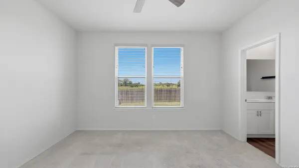 165 Wild Creek Rd, Seguin, TX 78155