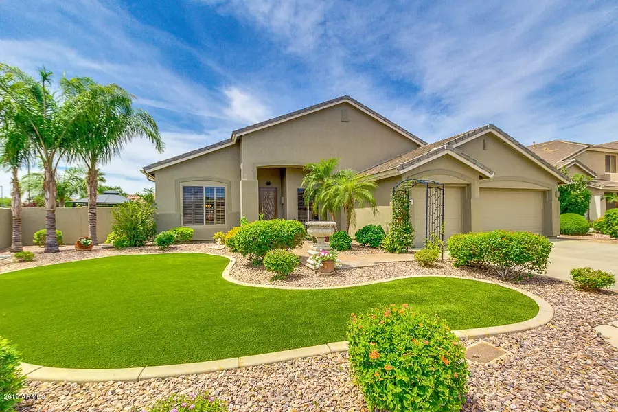 9831 E Lompoc Ave, Mesa, AZ 85209-2557
