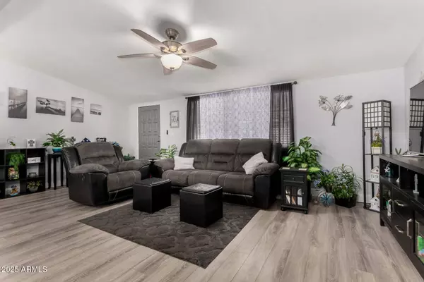 10951 N 91ST Avenue #250, Peoria, AZ 85345