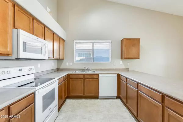 13536 W PECK Drive, Litchfield Park, AZ 85340