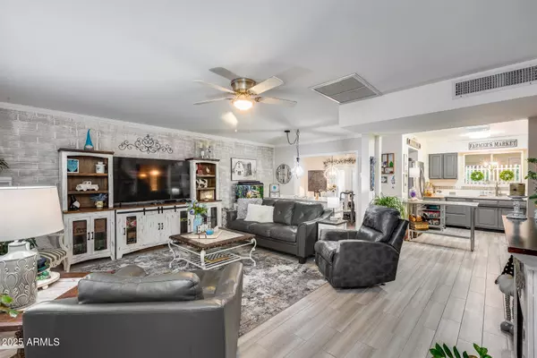 9928 W HOPE Circle N, Sun City, AZ 85351