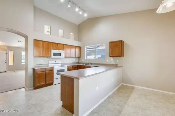 13536 W PECK Drive, Litchfield Park, AZ 85340