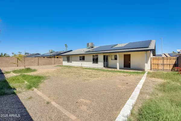 5741 W LIBBY Street, Glendale, AZ 85308