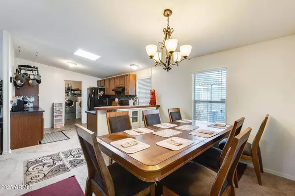 2000 S APACHE Road #280, Buckeye, AZ 85326