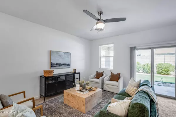 17036 W DIANA Avenue, Waddell, AZ 85355