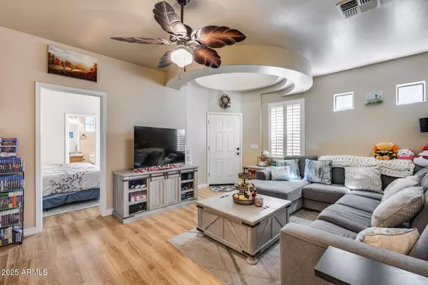 4539 W BEAUTIFUL Lane, Laveen, AZ 85339