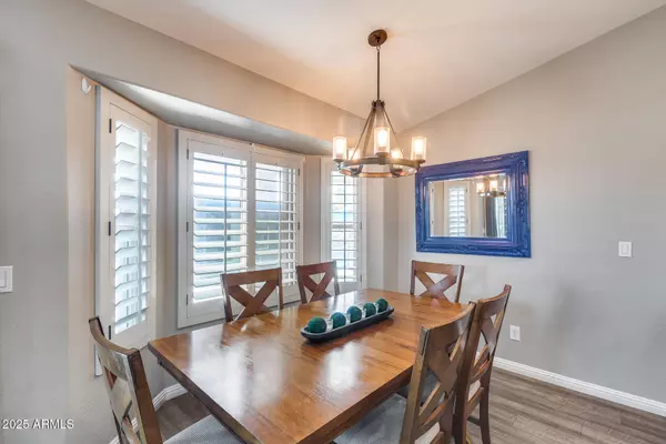 8629 E OLLA Avenue, Mesa, AZ 85212