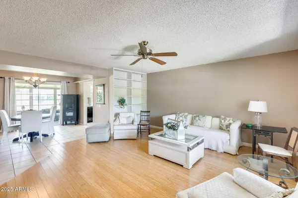 9805 W BURNS Drive, Sun City, AZ 85351