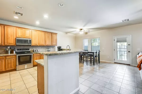 11259 W LOCUST Lane, Avondale, AZ 85323