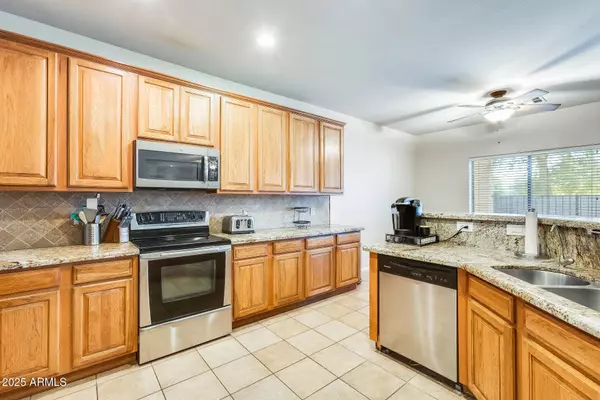 11259 W LOCUST Lane, Avondale, AZ 85323