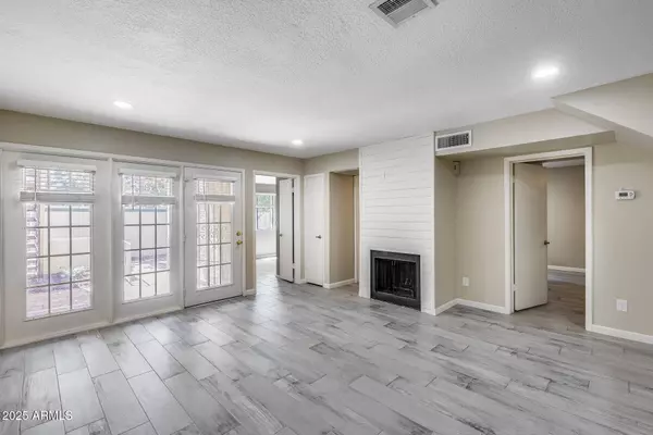 30 E BROWN Road #1048, Mesa, AZ 85201