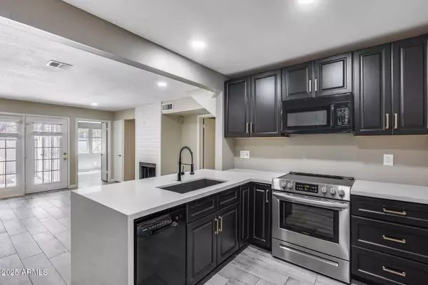 30 E BROWN Road #1048, Mesa, AZ 85201