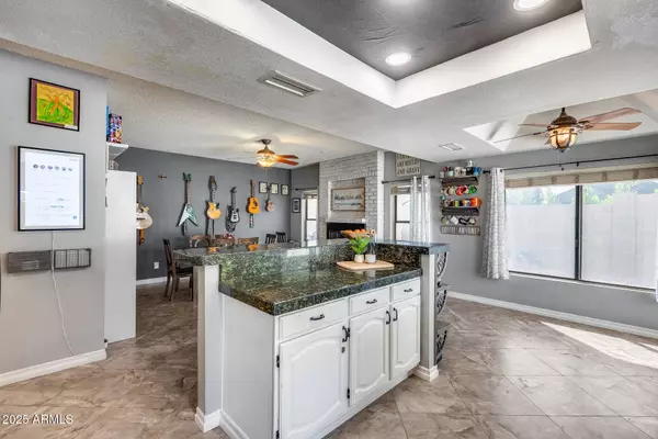 6214 W SANDRA Terrace, Glendale, AZ 85306