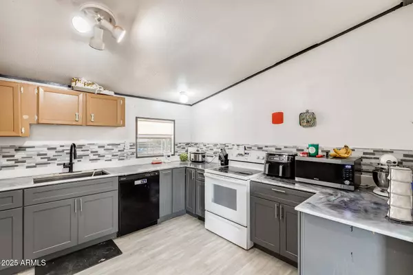 9016 N LEISURE Lane, Florence, AZ 85132