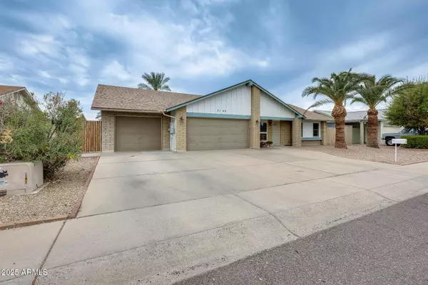 3149 W DANBURY Drive, Phoenix, AZ 85053