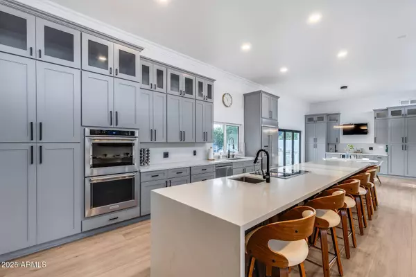 7820 N 5TH Avenue, Phoenix, AZ 85021