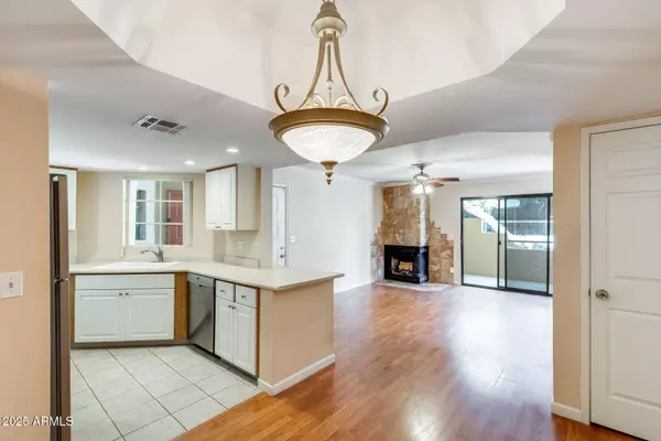 4850 E DESERT COVE Avenue #240, Scottsdale, AZ 85254