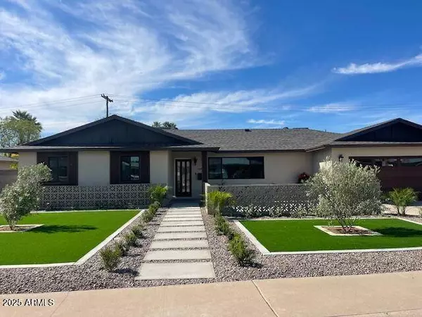 8117 E LEWIS Avenue, Scottsdale, AZ 85257