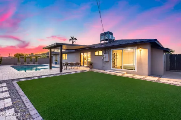 8117 E LEWIS Avenue, Scottsdale, AZ 85257