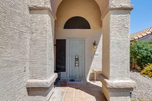 1310 E HELENA Drive, Phoenix, AZ 85022