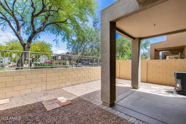 2250 E DEER VALLEY Road #24, Phoenix, AZ 85024