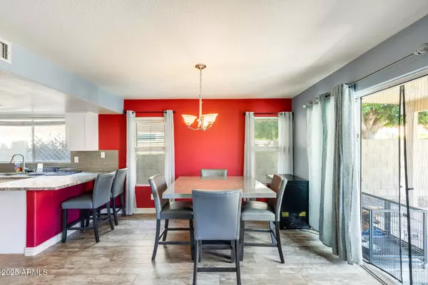 1310 E HELENA Drive, Phoenix, AZ 85022