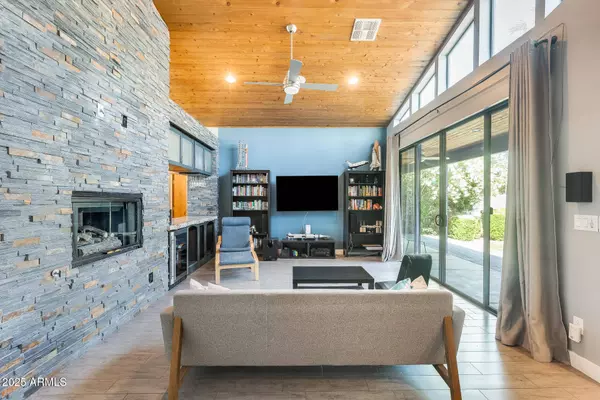 534 W 15TH Street, Tempe, AZ 85281