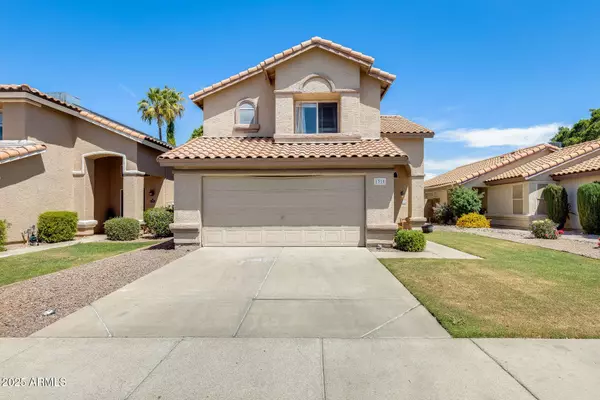 1310 E HELENA Drive, Phoenix, AZ 85022