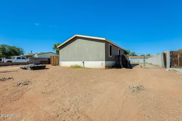 3840 W ABRAHAM Lane, Glendale, AZ 85308