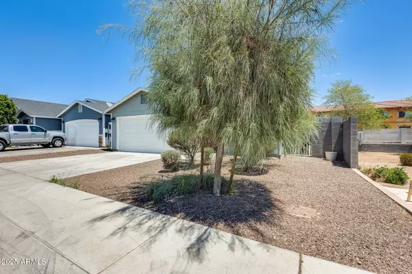 513 N 63RD Lane, Phoenix, AZ 85043