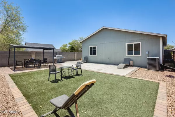 513 N 63RD Lane, Phoenix, AZ 85043