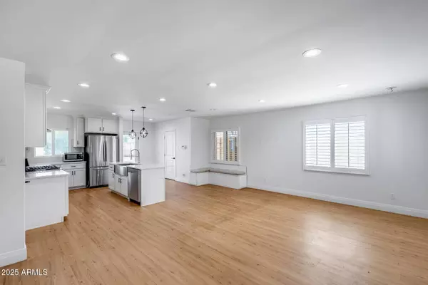 2336 E FLOWER Street, Phoenix, AZ 85016