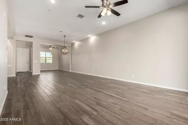 14045 W DESERT FLOWER Drive, Goodyear, AZ 85395