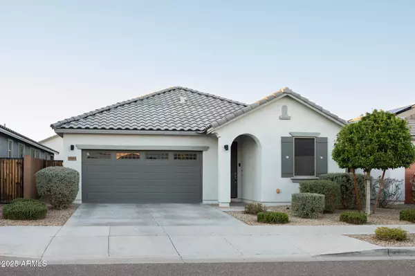 14344 W HACKAMORE Drive, Surprise, AZ 85387