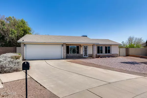 7210 W CARON Drive, Peoria, AZ 85345