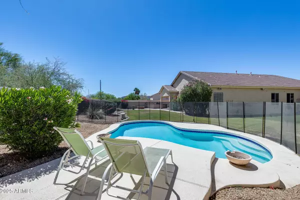 6742 W EL CORTEZ Place, Peoria, AZ 85383