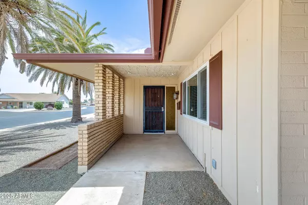 10607 W SALEM Drive, Sun City, AZ 85351