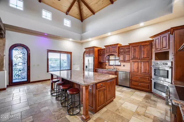 13857 E HAWKNEST Road, Scottsdale, AZ 85262