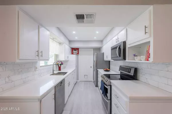 10644 W CAMPANA Drive, Sun City, AZ 85351