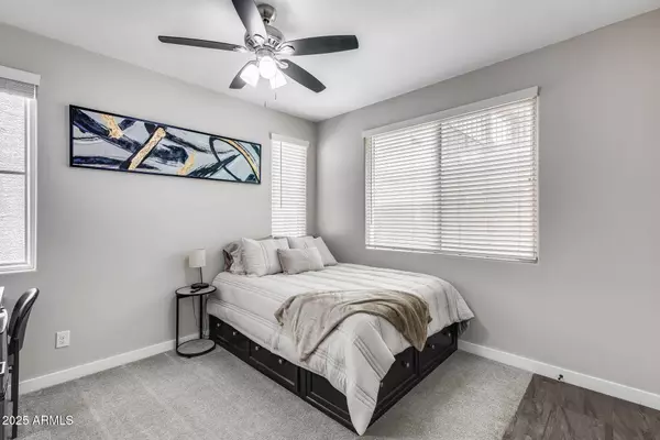 631 W WINCHESTER Drive, Chandler, AZ 85286