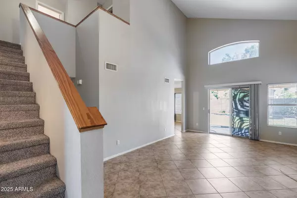 4948 W WIKIEUP Lane, Glendale, AZ 85308