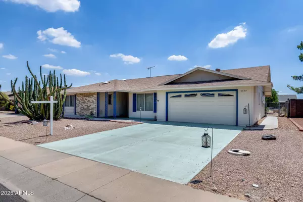 9839 W CEDAR Drive, Sun City, AZ 85351