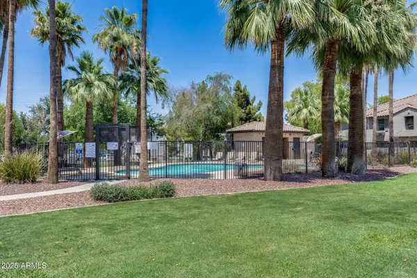 2941 E DARROW Street, Phoenix, AZ 85042