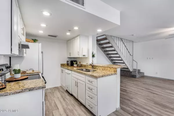 14644 N YERBA BUENA Way #C, Fountain Hills, AZ 85268