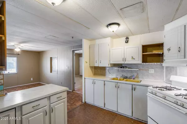 2129 N SUMMER Street, Mesa, AZ 85203