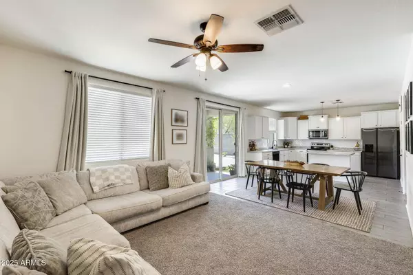 9805 W CARON Drive, Peoria, AZ 85345