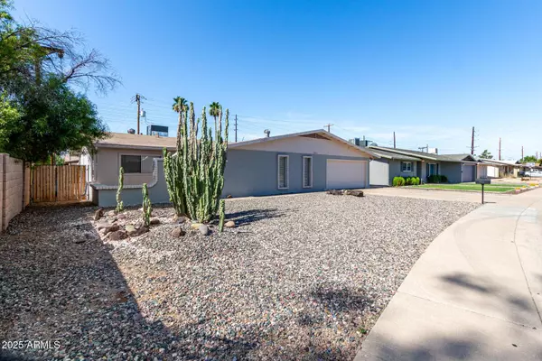 3811 W LOMA Lane, Phoenix, AZ 85051