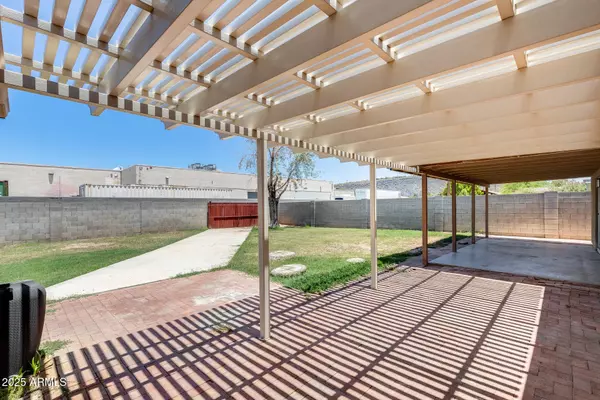 1930 W VOLTAIRE Avenue, Phoenix, AZ 85029