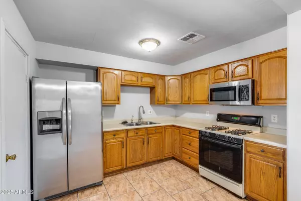 4225 N 27TH Drive, Phoenix, AZ 85017