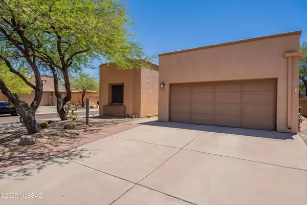 7564 E Truces Place, Tucson, AZ 85715